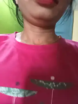 Snapshot of Rashmika_Mandana chatting on 05/23/26, 09:02 Rashmika Mandana online show from 05/23/26, 09:02