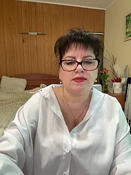 expensive lady online show from 04/12/26, 10:20