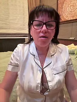 expensive lady online show from 06/06/26, 06:45