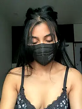 Snapshot of keyswee chatting on 11/16/25, 11:27 keyswee online show from 11/16/25, 11:27