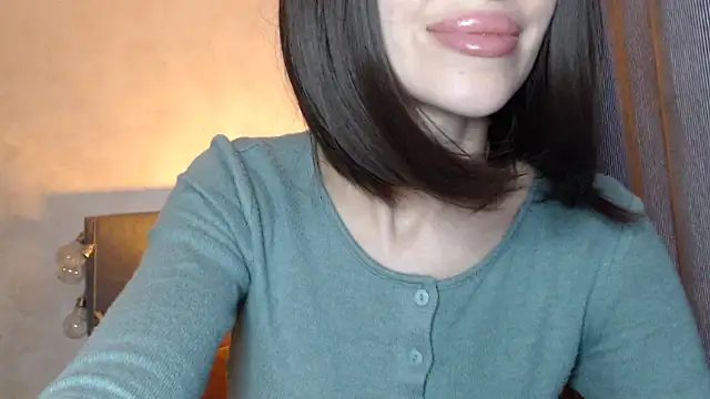 Snapshot of Nora_Sweet1 chatting on 04/28/26, 11:48 Nora Sweet1 online show from 04/28/26, 11:48