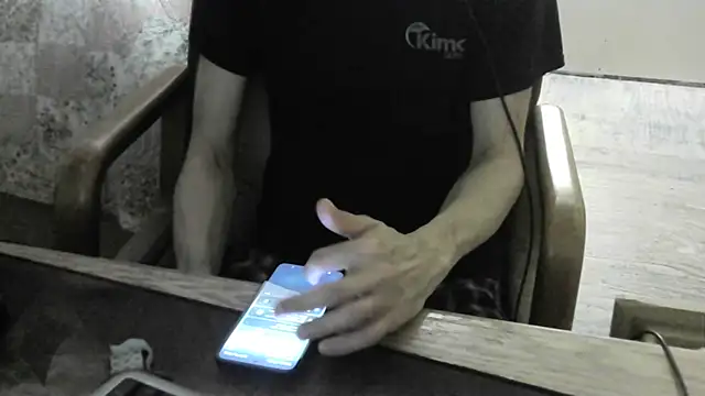 Snapshot of FiSTALiTY chatting on 03/04/26, 09:26 FiSTALiTY online show from 03/04/26, 09:26