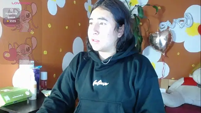 VirellaAshford online show from 04/15/26, 10:11