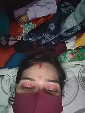 Snapshot of Poonam_bhoji chatting on 07/15/26, 05:29 Poonam bhoji online show from 07/15/26, 05:29