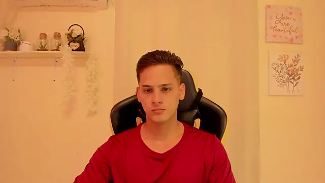 Snapshot of sexy_andres01 chatting on 05/01/26, 02:10 sexy andres01 online show from 05/01/26, 02:10