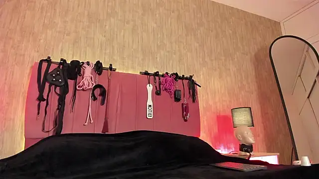 lilith velvet  online show from 03/11/26, 12:33