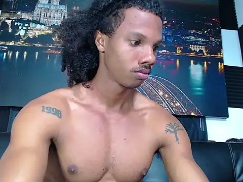 Snapshot of Josh_fit7 chatting on 03/11/26, 01:06 Josh fit7 online show from 03/11/26, 01:06