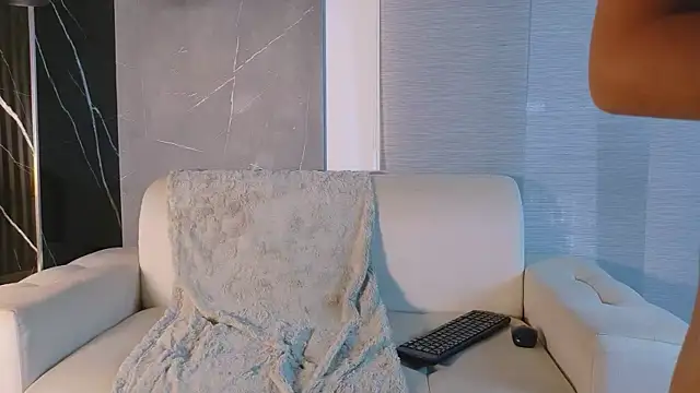 Jazmiin Evans online show from 03/13/26, 07:42