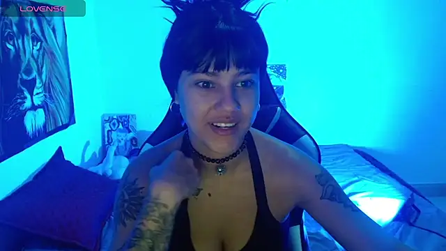 Divinejewel69 online show from 07/08/26, 09:25