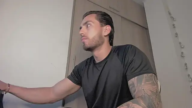 Axel  Blaze online show from 04/07/26, 12:16