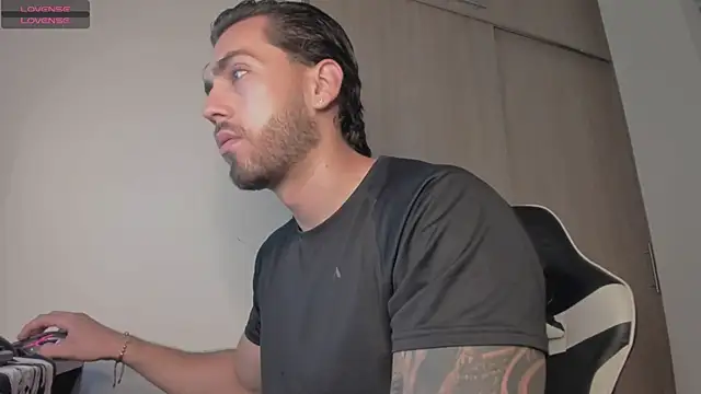 Axel  Blaze online show from 04/15/26, 01:07