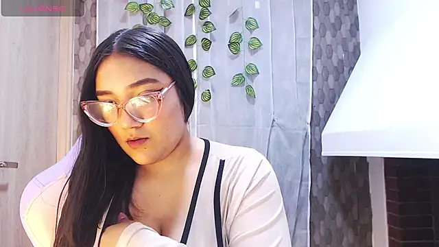 anyela donecm online show from 04/07/26, 07:25