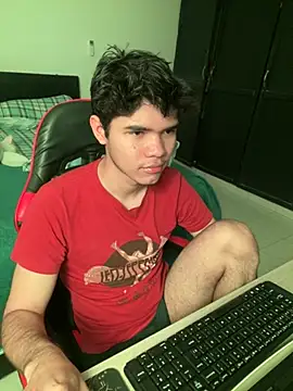 Snapshot of Camii_pink chatting on 03/03/26, 04:57 Camii pink online show from 03/03/26, 04:57