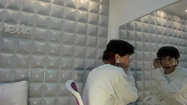 Snapshot of RonaldThompson__ chatting on 03/04/26, 01:44 RonaldThompson online show from 03/04/26, 01:44