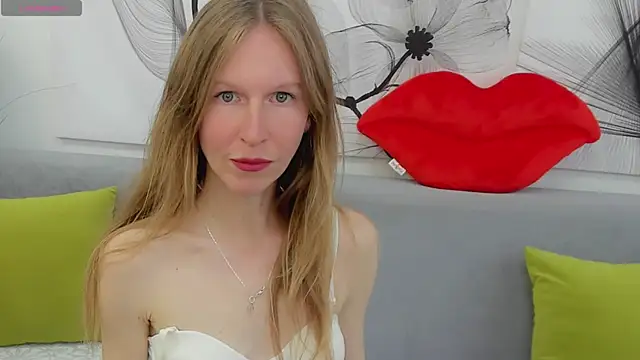Mira XOo online show from 05/01/26, 02:10