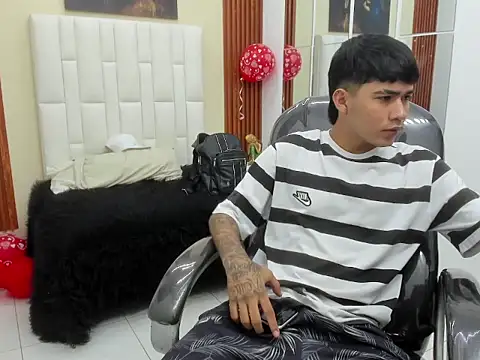 Snapshot of Thiago_collinss chatting on 02/24/26, 11:03 Thiago collinss online show from 02/24/26, 11:03