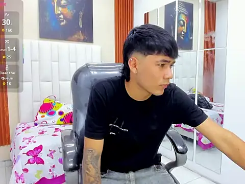 Snapshot of Thiago_collinss chatting on 05/26/26, 10:17 Thiago collinss online show from 05/26/26, 10:17