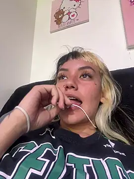 Sara 92 online show from 06/25/26, 06:45