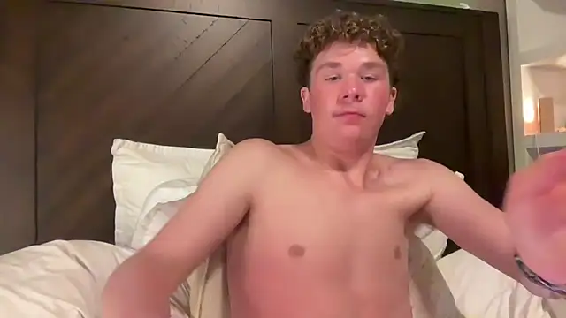 Snapshot of STICKYPENIS chatting on 03/01/26, 04:03 STICKYPENIS online show from 03/01/26, 04:03