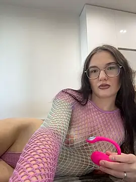 PamelaRuis69 online show from 05/25/26, 03:29