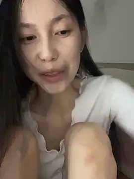 Snapshot of DD-5200 chatting on 02/25/26, 01:10 DD-5200 online show from 02/25/26, 01:10