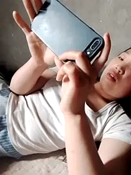 Miu la online show from 04/04/26, 01:59