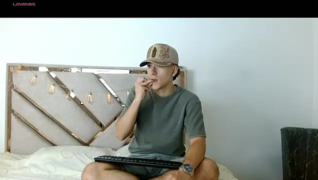 oliver   saint online show from 03/07/26, 12:07