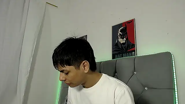 Logan Jhonson19 online show from 04/12/26, 02:05