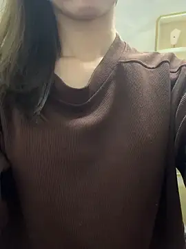 Snapshot of LingLing017 chatting on 02/26/26, 01:43 LingLing017 online show from 02/26/26, 01:43