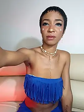 Snapshot of TinnaPeyton chatting on 05/17/26, 12:08 TinnaPeyton online show from 05/17/26, 12:08
