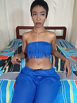 Snapshot of TinnaPeyton chatting on 05/27/26, 05:32 TinnaPeyton online show from 05/27/26, 05:32