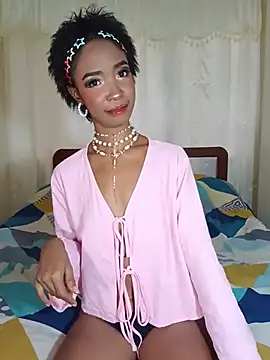 Snapshot of TinnaPeyton chatting on 06/05/26, 03:40 TinnaPeyton online show from 06/05/26, 03:40