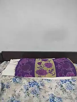Snapshot of NeetuKumri chatting on 05/22/26, 05:07 NeetuKumri online show from 05/22/26, 05:07