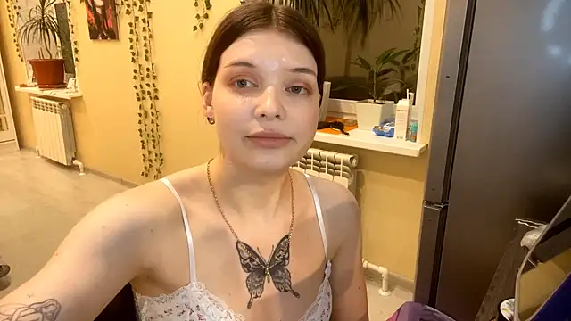 Snapshot of TracyDenoon chatting on 03/01/26, 04:31 TracyDenoon online show from 03/01/26, 04:31