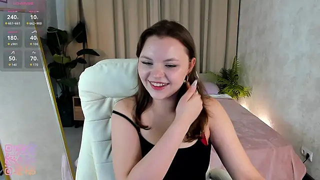 Snapshot of serinella_ chatting on 06/16/26, 12:30 serinella online show from 06/16/26, 12:30