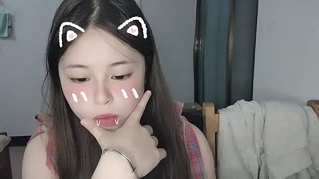 F-Yihao online show from 04/12/26, 01:38