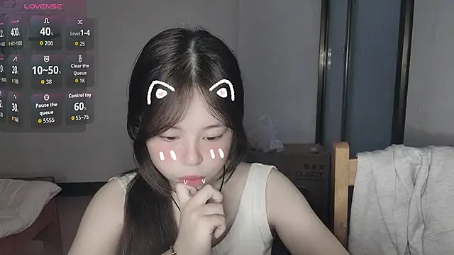 F-Yihao online show from 04/14/26, 11:33