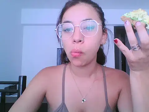 Snapshot of Nanuchis chatting on 02/27/26, 12:38 Nanuchis online show from 02/27/26, 12:38