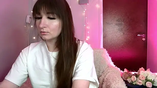 Birdie Kiss online show from 06/02/26, 08:00