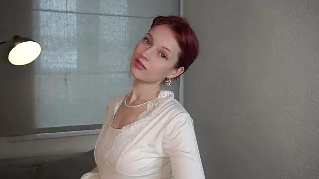 Snapshot of ValeneRomer chatting on 03/03/26, 12:11 ValeneRomer online show from 03/03/26, 12:11