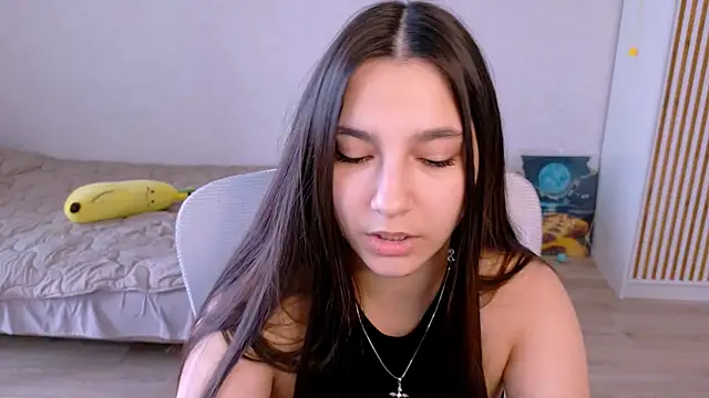 Ari Grend online show from 05/08/26, 02:55