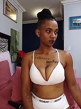 JANIELEE8XXXXX online show from 04/02/26, 05:43