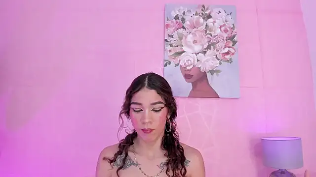 evelyn  rose1 online show from 03/18/26, 06:00