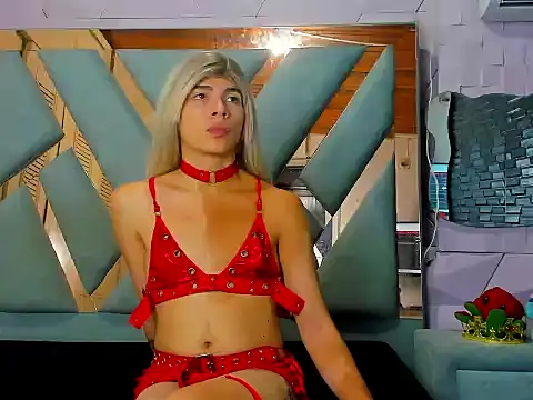 Snapshot of LiiaCollins chatting on 03/03/26, 07:53 LiiaCollins online show from 03/03/26, 07:53