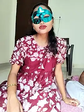 Snapshot of Sweet_Cpl_ chatting on 03/01/26, 04:03 Sweet Cpl online show from 03/01/26, 04:03