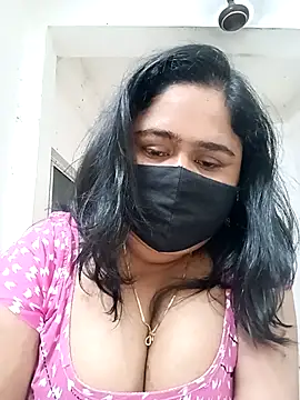 Snapshot of diyadey chatting on 05/01/26, 10:47 diyadey online show from 05/01/26, 10:47