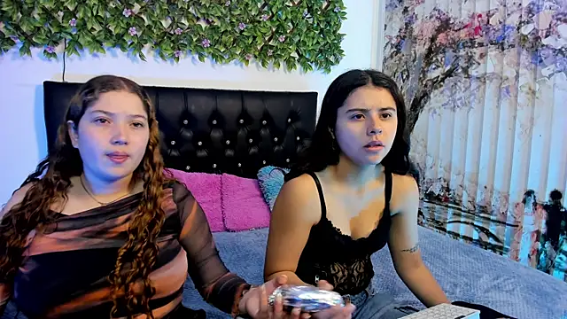 valeria and zoe online show from 05/08/26, 02:11