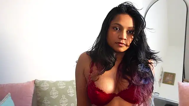 Snapshot of itsjustzara chatting on 03/04/26, 03:51 itsjustzara online show from 03/04/26, 03:51