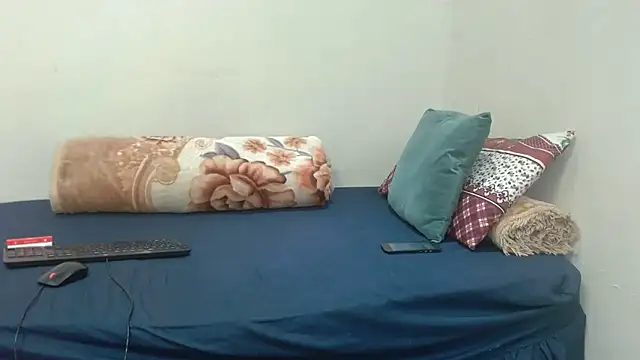 Freakycandy02 online show from 03/31/26, 08:20