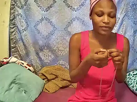 Snapshot of Sexyminnie chatting on 03/02/26, 04:03 Sexyminnie online show from 03/02/26, 04:03